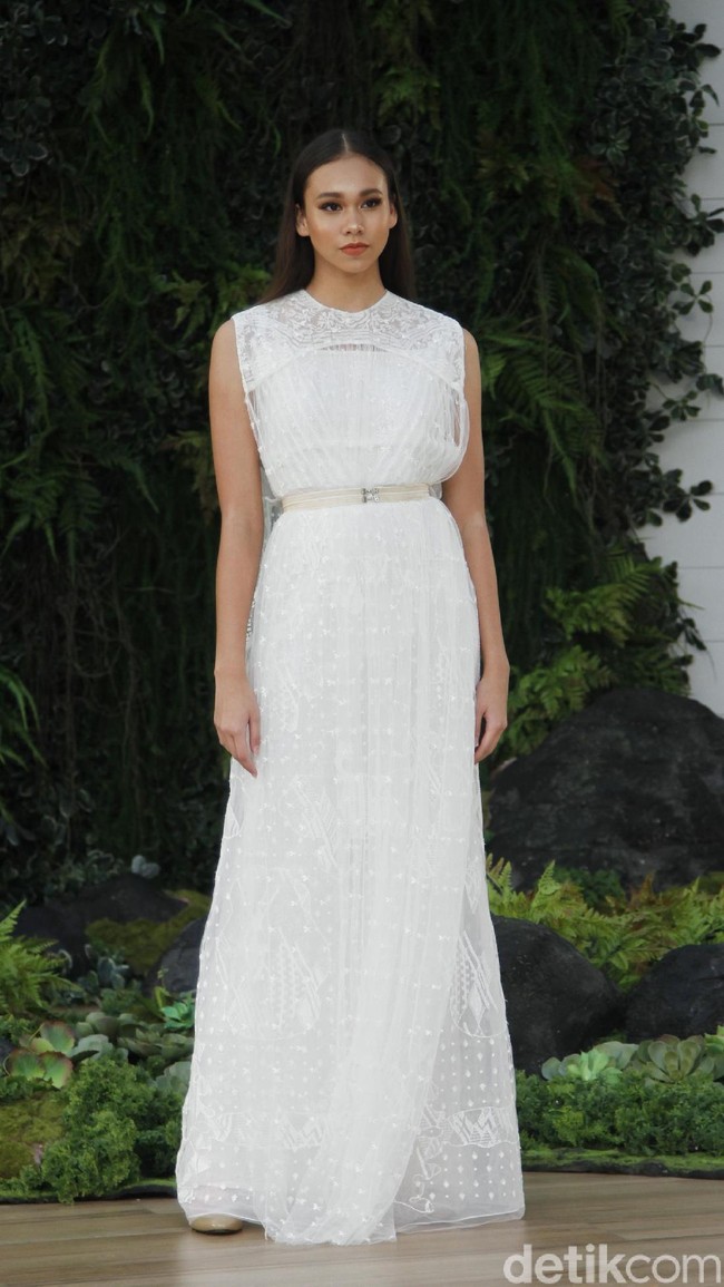 Fashion show gaun pengantin dari Sapto Djojokartiko di Grand Hyatt Jakarta Wedding Fair 2018, Jumat [10/8/2018]. Foto: Mohammad Abduh/Wolipop