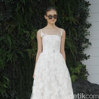 Fashion show gaun pengantin dari Sapto Djojokartiko di Grand Hyatt Jakarta Wedding Fair 2018, Jumat [10/8/2018]. Foto: Mohammad Abduh/Wolipop