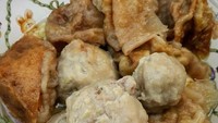 Cuankie harganya relatif murah, mulai dari Rp 5.000 sampai Rp 20.000. Dengan Rp 10.000 seporsi cuankie di Jl. Setiabudi Bandung yang  padat isiannya ini bisa dinikmati hangat. Dijamin kenyang! Foto : Instagram @yeaztyas