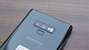 Kamera ganda belakang Galaxy Note 9  berukuran 12 MP. Sementara kamera depannya 8 MP. Foto: Adi Fida Rahman/detikINET