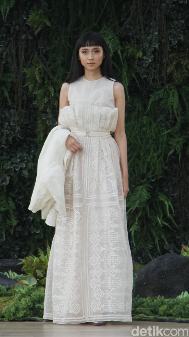 Fashion show gaun pengantin dari Sapto Djojokartiko di Grand Hyatt Jakarta Wedding Fair 2018, Jumat [10/8/2018]. Foto: Mohammad Abduh/Wolipop