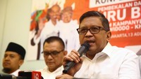 Pembekalan tersebut memberikan beberapa materi kepada 100 orang yang akan masuk struktur kampanye nasional. Materi-materi yang diberikan seputar dengan pencapaian kinerja Jokowi dengan wapres saat ini Jusuf Kalla (JK), hingga terkait komunikasi media.