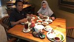 Heboh Santri Dadakan, Ini Gaya Kulineran Waketum PPP yang Gemar Sate dan Durian