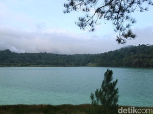 Danau Linow Kebanggaan Sulawesi Utara yang Super Cantik