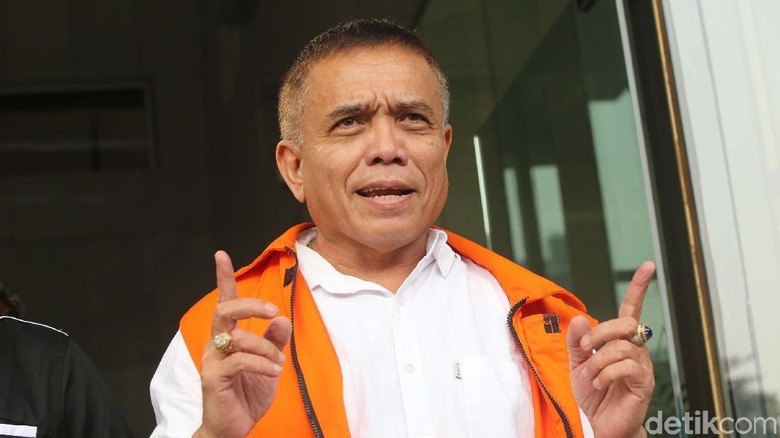 Irwandi Yusuf Kembalikan Uang Rp 39 Juta ke KPK Irwandi Yusuf Kembalikan Uang Rp 39 Juta ke KPK