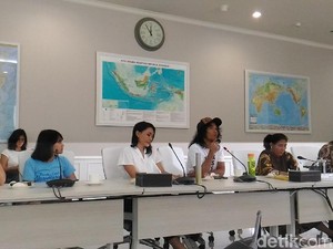 HUT RI, Susi hingga Kaka Slank Ikut Aksi Bersih Laut di 73 Titik