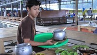 Harga makanan di sini terjangkau kok. (Wisma Putra/detikTravel)