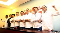 Sejumlah elite parpol dari Koalisi Indonesia Kerja hadir dalan konferensi pers workshop untuk jubir capres-cawapres Jokowi-Maruf Amin. Pembekalan tersebut berlangsung tertutup.