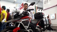 Ini sudah direncanakan 6 bulan lalu, Jakarta, Sumatera, Kuala Lumpur, Thailand, terus hingga Himalaya. Memang saya bukan yang pertama, ada juga bikers indonesia yang keliling dunia. Tetapi saya pilih jalur ini, karena sangat menarik, ujar Goenadi. Foto: M luthfi Andika