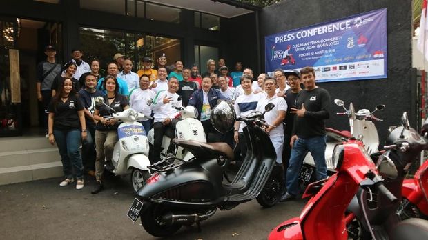 250 Vespa Siap Kawal Kirab Obor Asian Games 2018