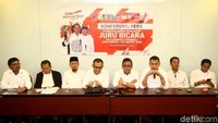 Koalisi Indonesia Kerja (KIK) memberikan pembekalan untuk 100 juru bicara (jubir) kampanye bakal capres dan cawapres Joko Widodo-KH Maruf Amin. Pembekalan itu berlangsung di Oria Hotel, Jakarta, Senin (13/8/2018).