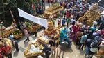 Foto: Karnaval Ribuan Ayam Panggang di Purworejo