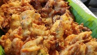 Yang ini pasti lebih enak karena diberi campuran udang kecil yang gurih manis. Foto : Instagram @verajj