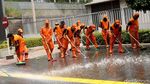 PPSU Bikin Trotoar di Thamrin Kinclong