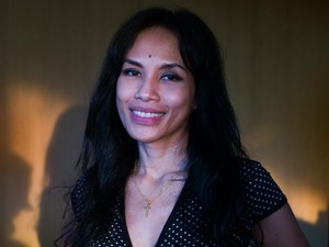 Sastrawan Ayu Utami akan Terima Achmad Bakrie Award 2018