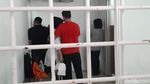 Momen Mesra Dhawiya dan Muhammad di Balik Jeruji Besi