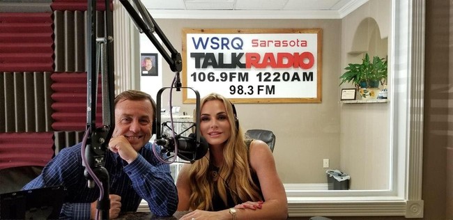 Melissa juga mengaku dirinya terlahir dari orangtua pekerja kerah biru dan menjadi orang pertama di keluarga yang mengenyam kuliah. Dan dia juga mengklaim setelah lulus dirinya sempat bekerja di sejumlah perusahaan baik besar maupun kecil sebelum akhirnya mulai membangun bisnis sendiri di bidang marketing. Foto: Facebook