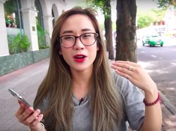 Mengintip Vlogger Cantik Vietnam Jajal Go-Jek