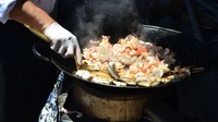 Restoran Poerava di Hangaroa Eco Village, Kaloa, adalah tempat terbaik untuk wisata kulinerdi Pulau Paskah. Selain harganya yang terjangkau, restoran ini menyajikan tuna panggang yang lezat (CNN Travel)