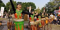 Jalanan Bogor Dipenuhi Mobil Hias dan Fashion Show