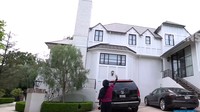 Saat itu ada sahabat Nia, Chacha Frederica yang datang khusus untuk acara celeb squad Trans TV. Ini penampakan lainnya dari rumah tersebut. Foto: Rumah Nia Ramadhani / YouTube TransTV