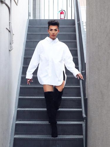 Ngeluh Bayaran Vlogger Lebih Murah dari Artis, Selebgram Ini Panen Kritik