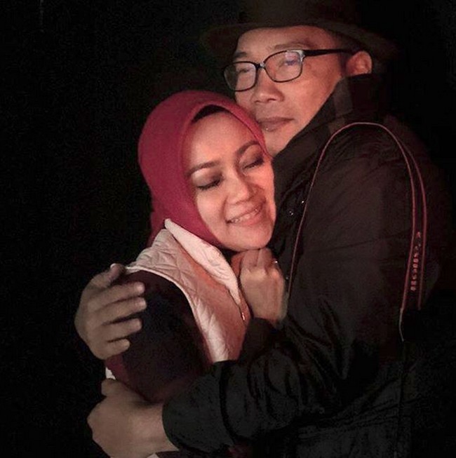 Sebelum digugat cerai, Ridwan kerap memamerkan keromantisannya dengan Atalia melalui akun Instagramnya. Ridwan kerap memanggil Atalia dengan panggilan sayang, ‘Cinta’ atau ‘Ibu Cinta’. Foto: Instagram