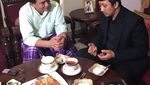 Begini Gaya Yusril Ihza Mahendra Saat Beli Pete dan Ngopi Bareng Elit Politik