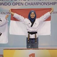Atlet asal Bogor ini masih berusia 23 tahun. ⁮Ia pernah meraih medali emas Kejuaraan Asia Taekwondo 2018, di Ho Chi Minh, Vietnam. (Foto: Instagram/defiarosmaniar)
