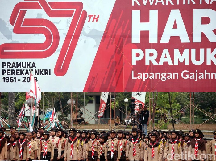 Dalam acara apa untuk pertama kalinya lambang gerakan pramuka indonesia digunakan