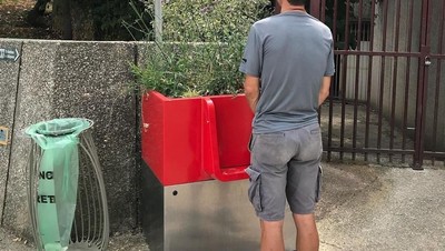 Cara Unik Menghilangkan Kebiasaan Pipis Sembarangan di Kota Paris