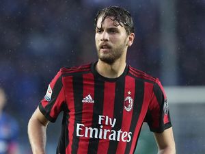Milan Lepas Manuel Locatelli ke Sassuolo