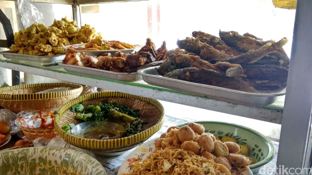 Mari Sarapan Sedap di 5 Warung  Makan  di Bekasi hingga 