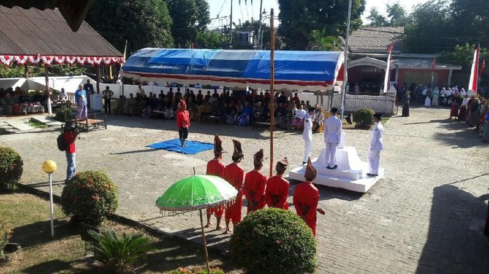 HUT Kemerdekaan RI, Kerajaan Bajeng Sulsel Cuci Benda Pusaka