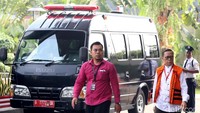 KPK kembali melakukan pemeriksaan lanjutan kepada mantan politisi Partai Demokrta Amin Santono.