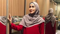 Selain itu Fenita juga tengah menekuni bisnis busana muslim. Dok. Instagram/fenitarie