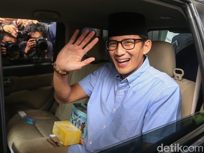 Gaya Sandiaga Uno. Foto: Ari Saputra Gaya Sandiaga Uno. Foto: Ari Saputra