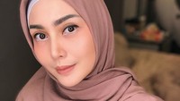 Fenita Arie memang semakin jarang muncul di layar kaca usai berhijab. Dok. Instagram/fenitarie