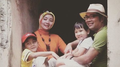 Hati Jadi Adem Lihat Kedekatan Ridwan Kamil dengan sang Anak
