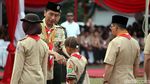 Gaya Jokowi Dalam Balutan Seragam Pramuka