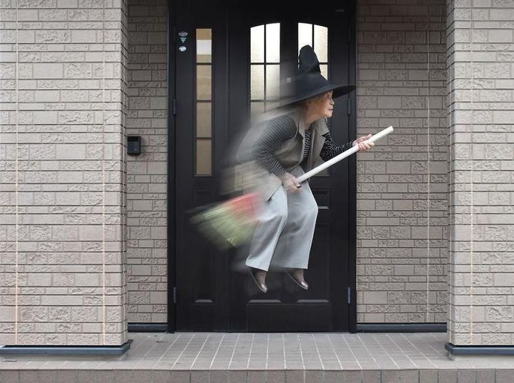 Foto Kocak Nenek Usia 90 Tahun Hobi Photoshop