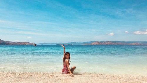 Liburannya Maria Selena, mantan Puteri Indonesia 2011