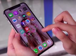 Mengintip Vlogger Cantik Vietnam Jajal Go-Jek