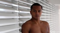 Kini, setelah 15 tahun sejak belajar renang itu, Siman terdaftar sebagai perenang terbaik Indonesia. Dia akan mewakili Indonesia di Asian Games 2018 yang bergulir mulai 18 Agustus.