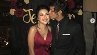 Banyak yang membandingkan perayaan ulang tahun ke-17nya dengan artis muda lainnya. Dok. Instagram/jennifercoppenreal20