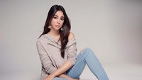 Tidak hanya itu, paras cantik juga menjadi daya tarik Aseel Omran. Foto: Instagram Aseel Omran