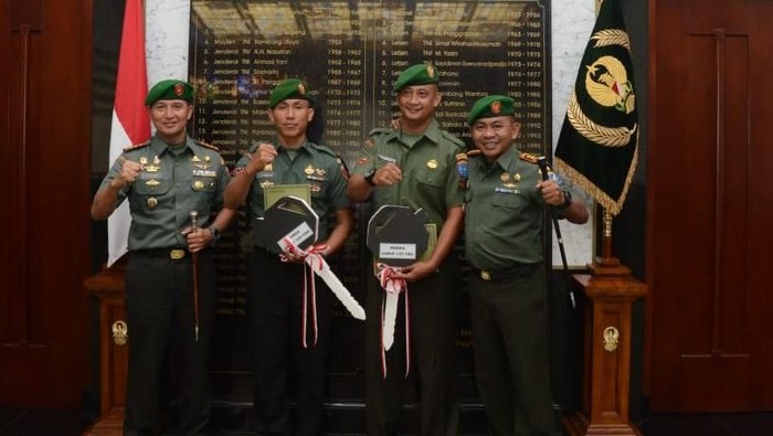 Kasad Beri Penghargaan 2 Babinsa yang Selamatkan Bayi