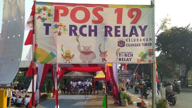 Pos 19 Torch Relay di Jalan Ampera Raya