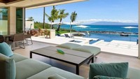 Interiornya dibuat seolah menyatu dengan eksterior yang langsung menghadap ke laut. Istimewa/Realtor.com.