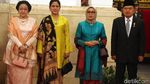 Saat MenPAN-RB Syafruddin Cium Tangan Megawati